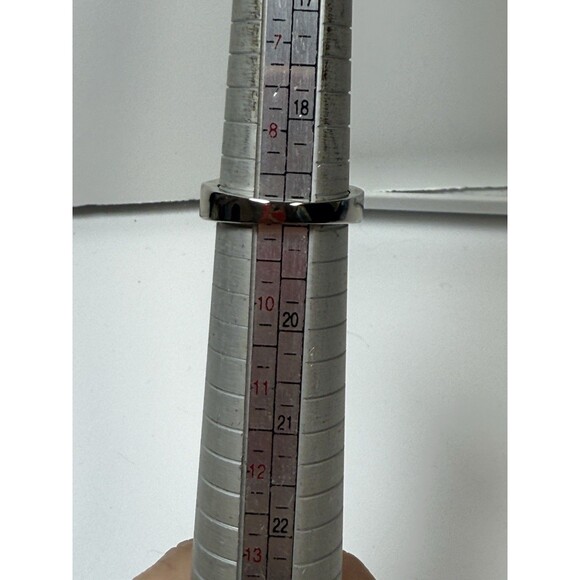 Fashion Circular Inlaid Raised Wedding Engagement Ring Sz 9 New - Picture 7 of 9